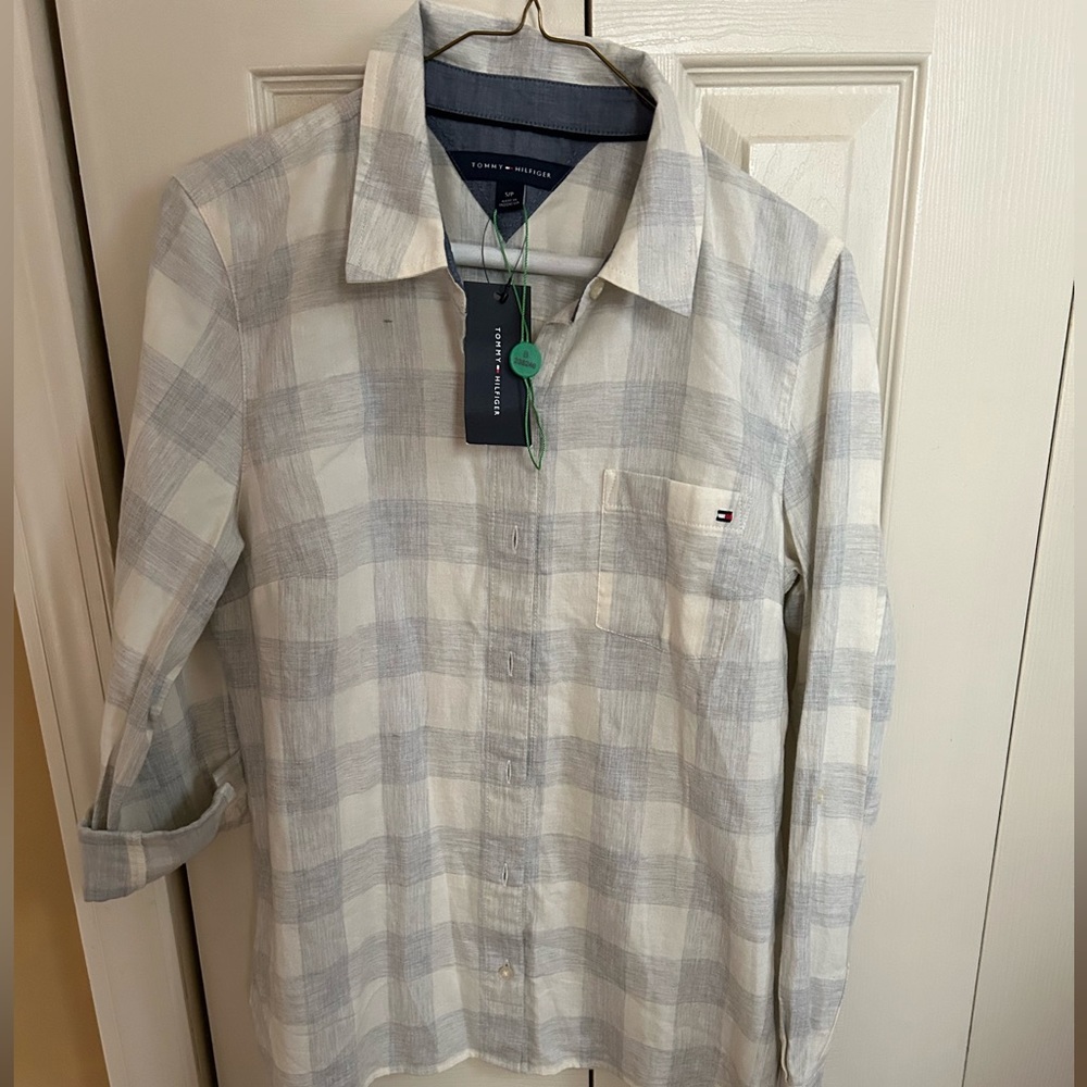 Tommy Hilfiger women’s plaid shirt